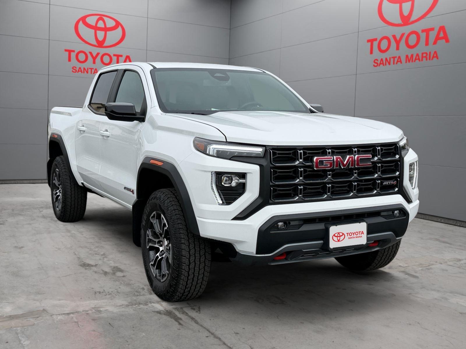 2025 GMC Canyon 4WD AT4 Crew Cab Short Box's photo