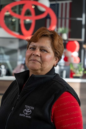 Staff member Juana Farias from ID_135660e28eab