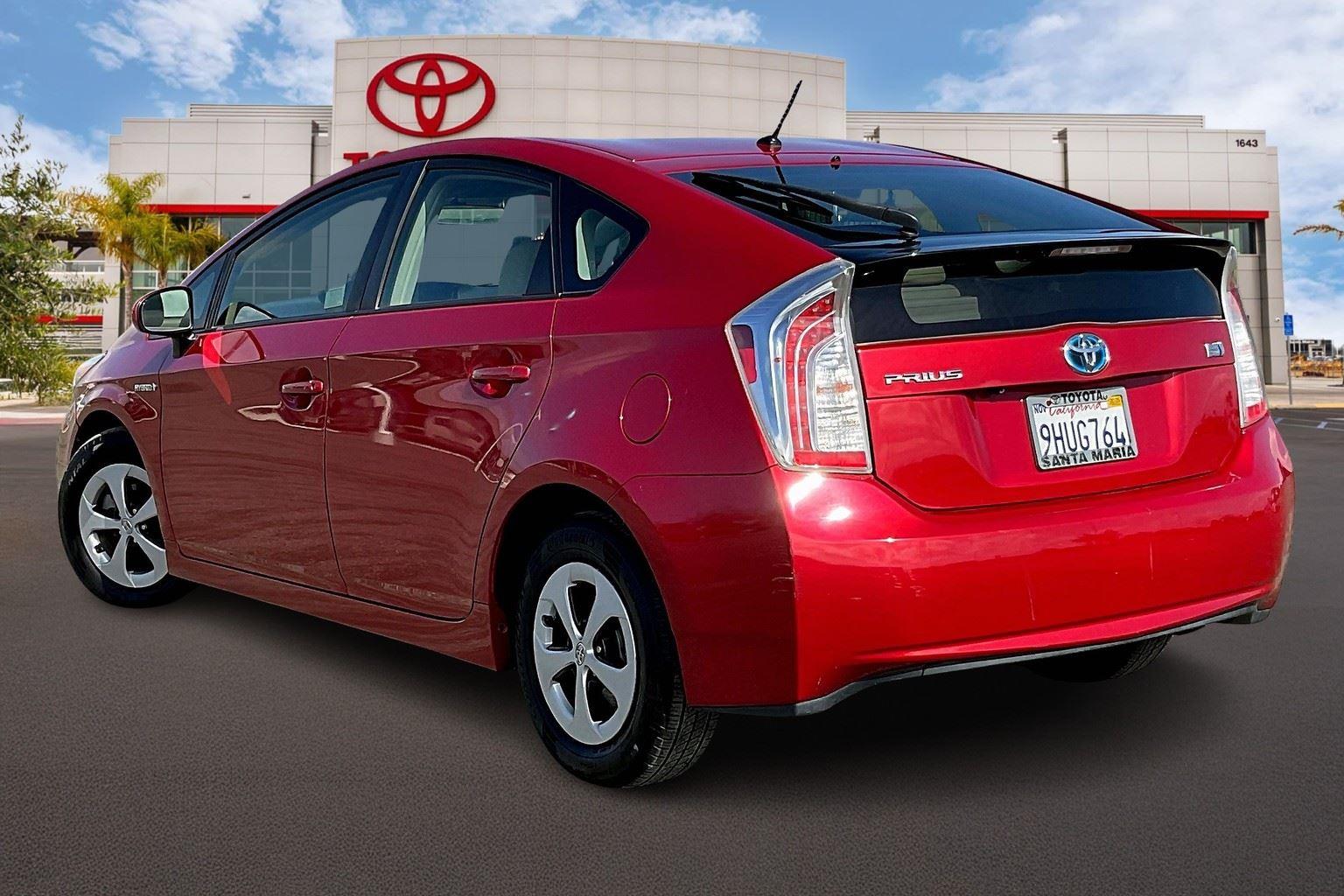 Used 2015 Toyota Prius Two with VIN JTDKN3DU1F0453562 for sale in Santa Maria, CA