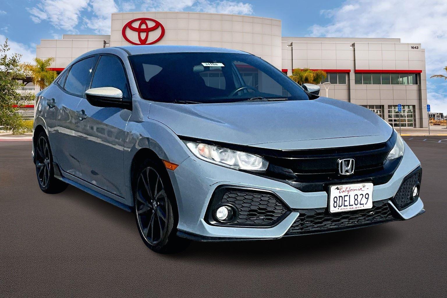2018 Honda Civic Hatchback Sport's photo