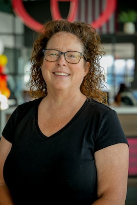 Staff member Victoria Curtis from ID_ca324d691ae5