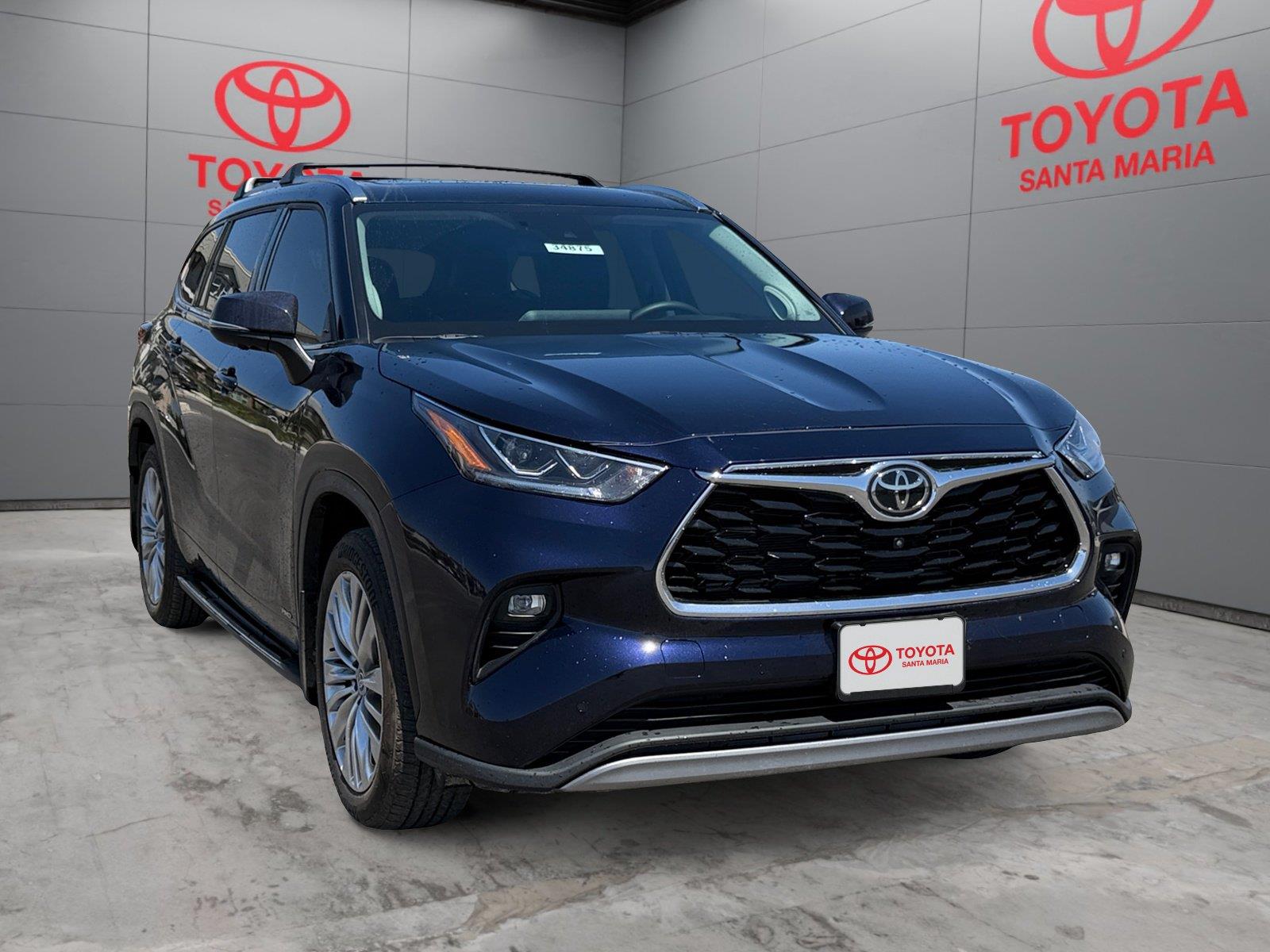 2025 Toyota Highlander Hybrid SUV 