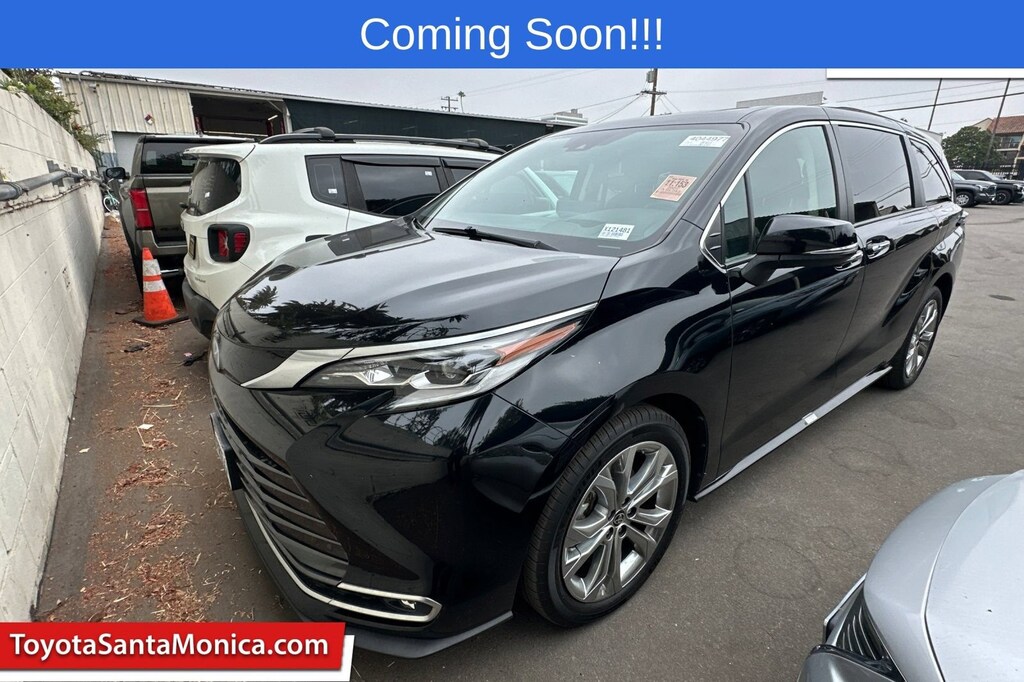 Used 2022 Toyota Sienna Platinum Van Passenger Van