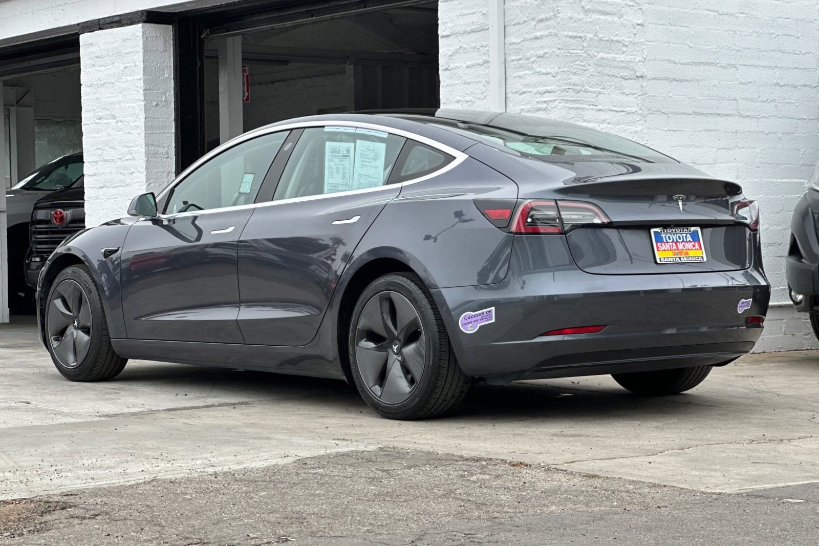 2018 Tesla Model 3 Long Range photo 5