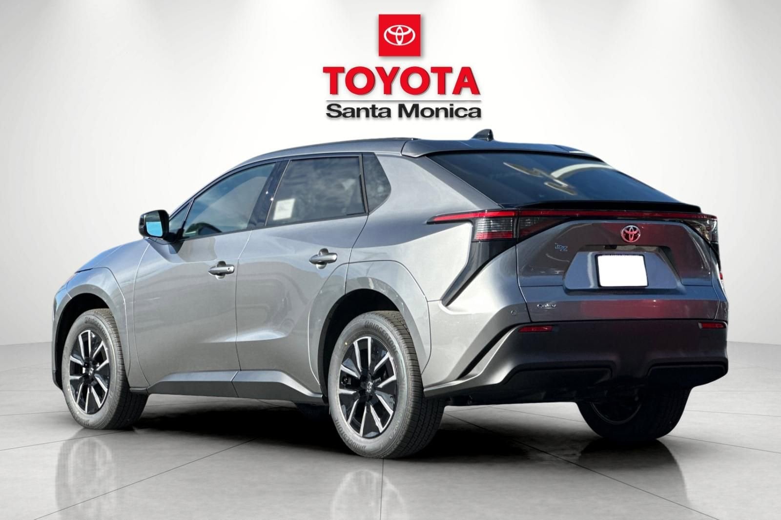 2026 Toyota bZ XLE photo 4