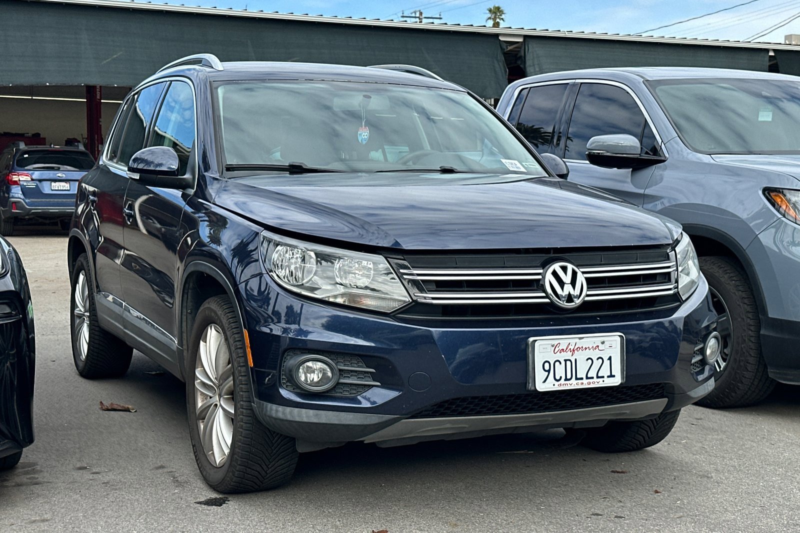 Used 2012 Volkswagen Tiguan SE with VIN WVGBV7AX2CW559688 for sale in Santa Monica, CA