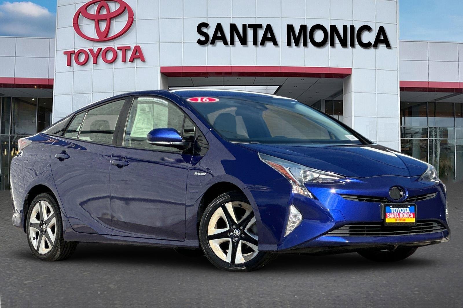 2016 Toyota Prius Three