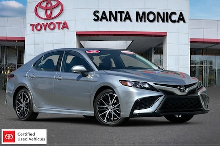 2024 Toyota Camry SE Sedan