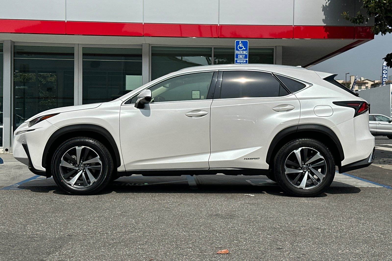 2018 LEXUS NX 300h 300h photo 5