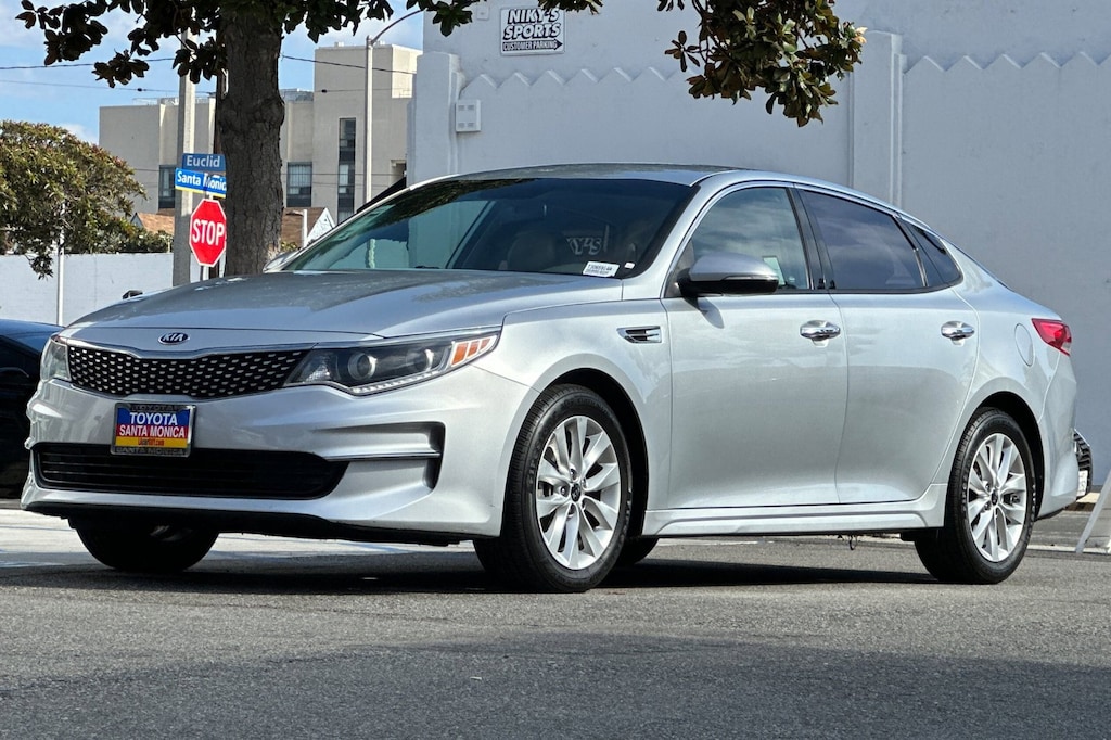 2016 Kia Optima EX photo 6