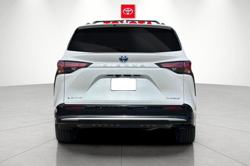 New 2025 Toyota Sienna Platinum Van Passenger Van