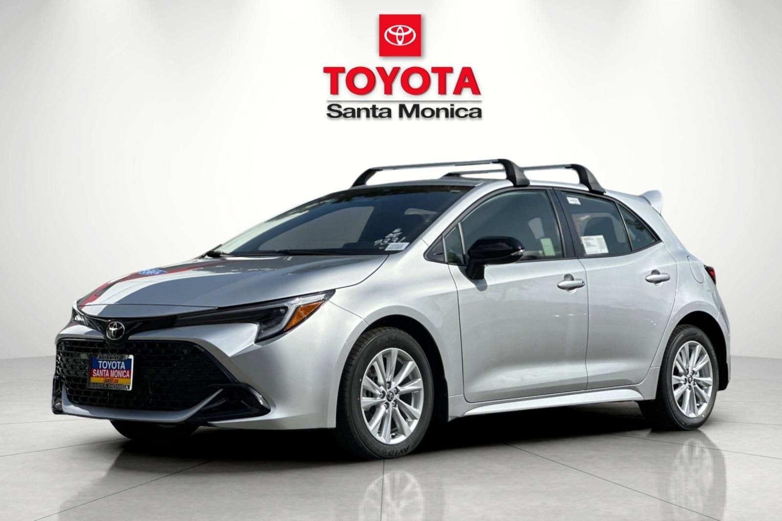 2026 Toyota Corolla Hatchback SE photo 5