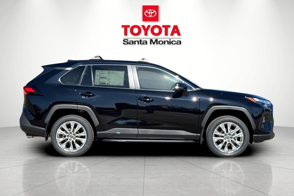 2025 Toyota RAV4 XLE Premium photo 2