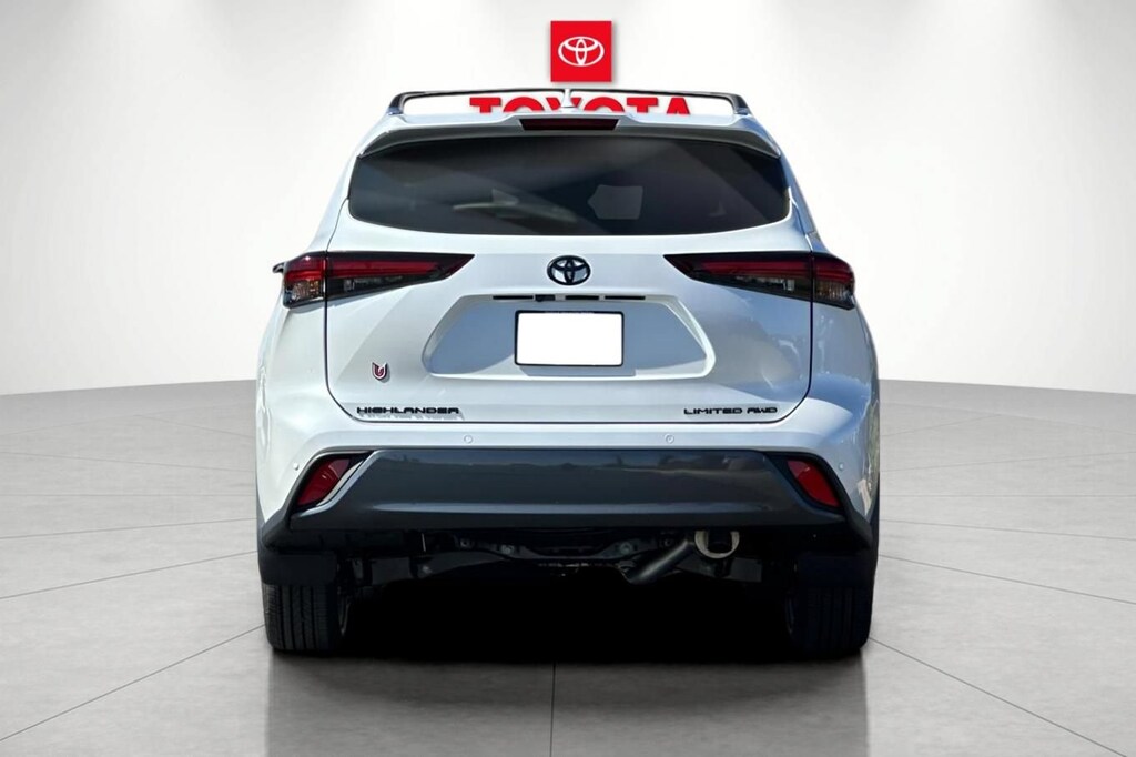 New 2026 Toyota Highlander Limited LIMITED AWD