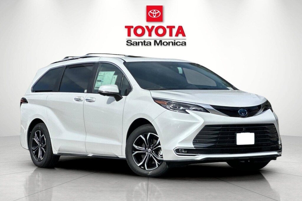 New 2025 Toyota Sienna Platinum Van Passenger Van