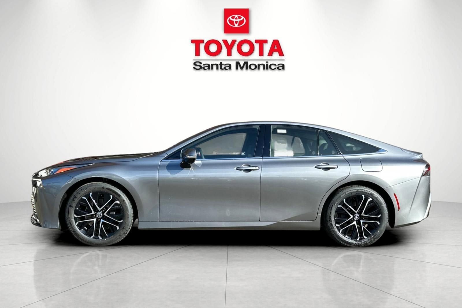 2026 Toyota Mirai photo 3