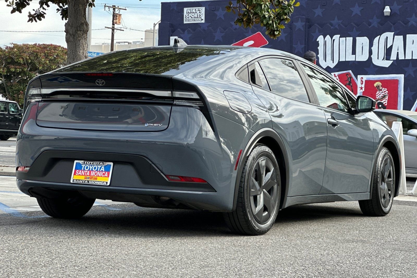 2026 Toyota Prius Plug-In Hybrid SE photo 2