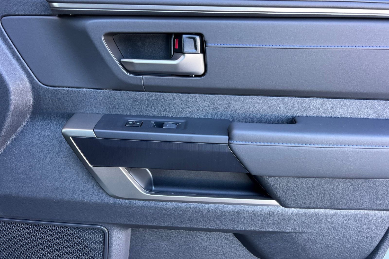 2026 Toyota Sequoia Platinum - Photo 21