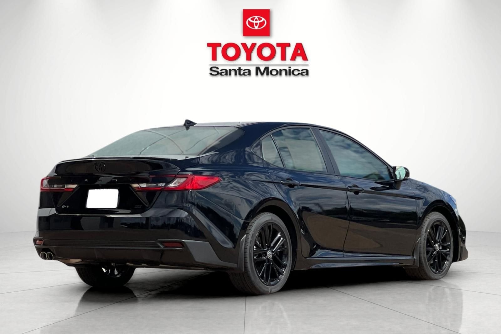 2026 Toyota Camry SE photo 2