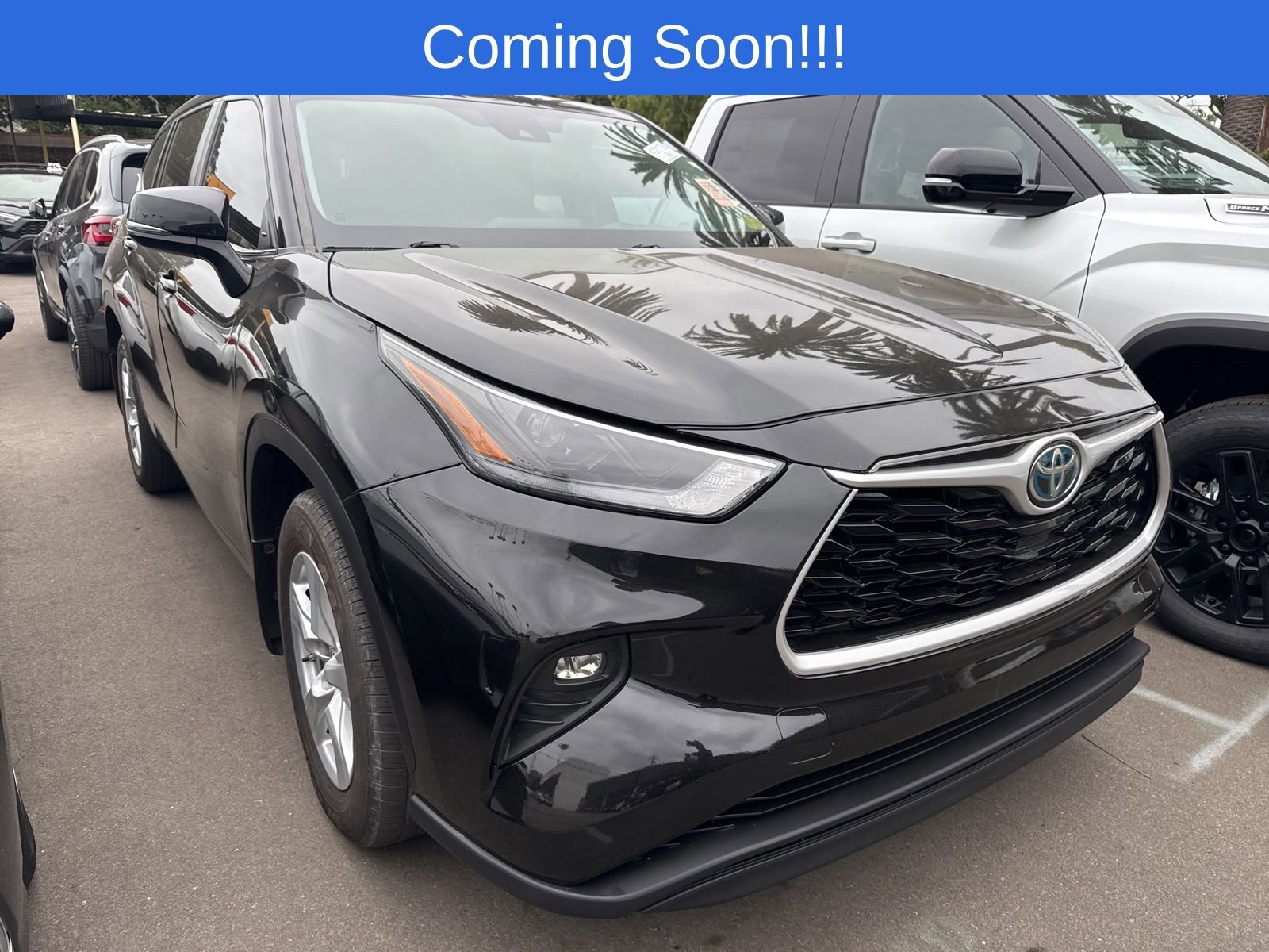 2023 Toyota Highlander LE AWD's photo