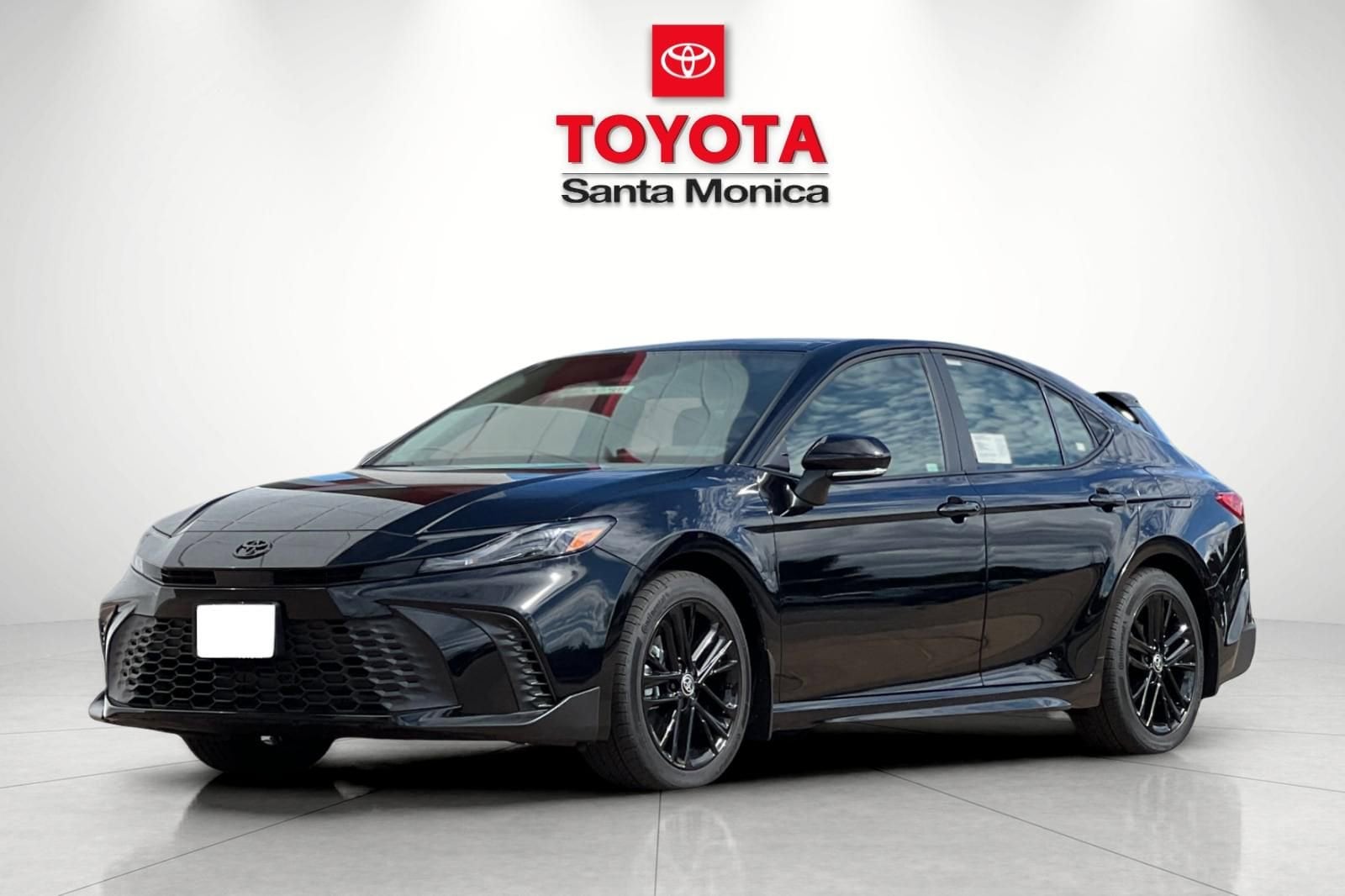 2026 Toyota Camry SE photo 5