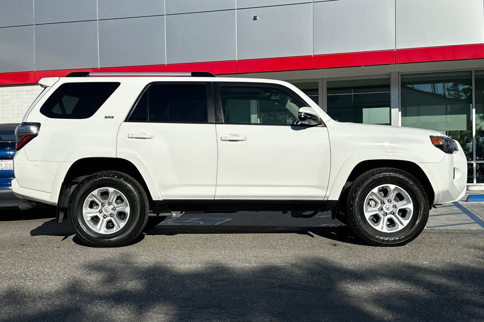 2024 Toyota 4Runner SR5 Premium photo 2