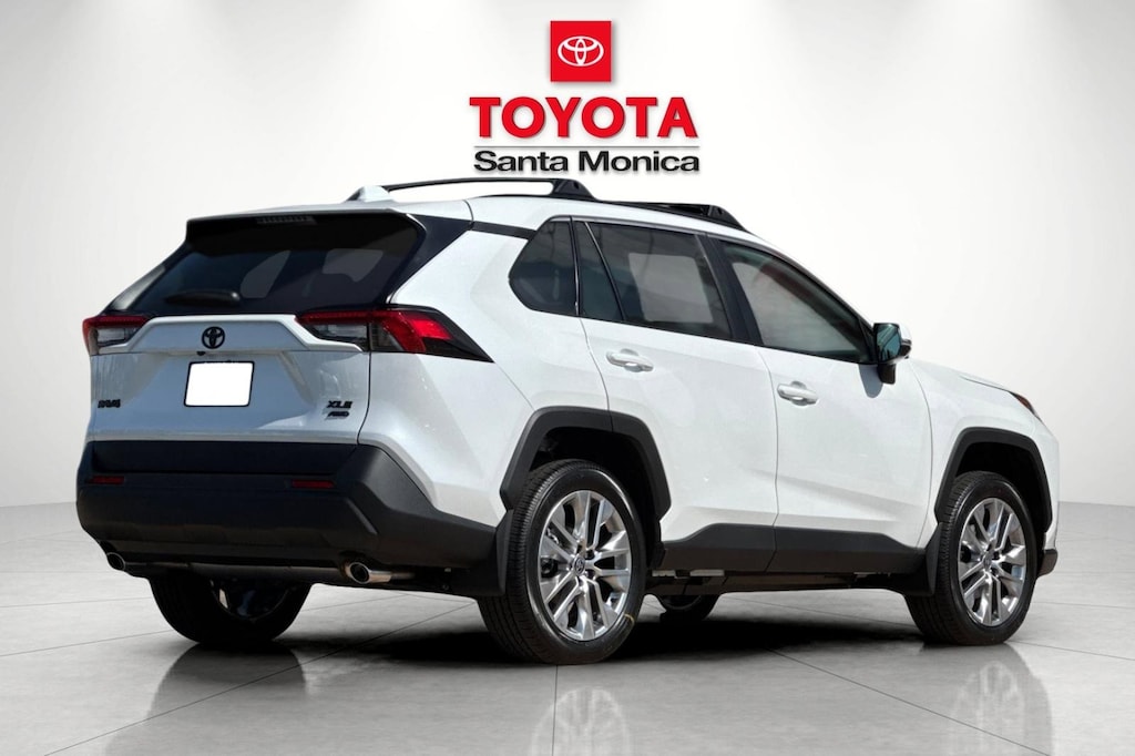 2025 Toyota RAV4 XLE Premium photo 4