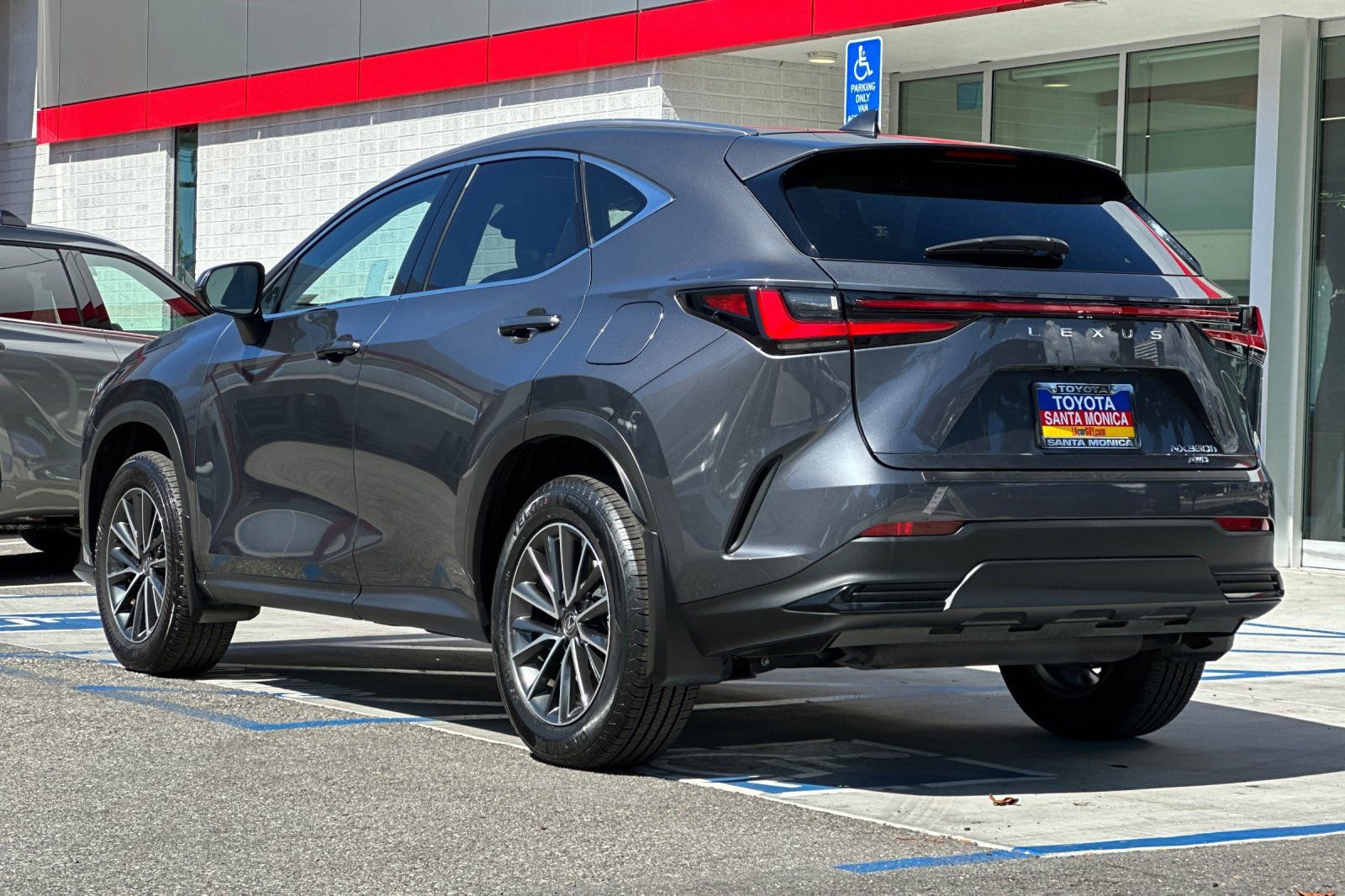 2024 LEXUS NX 350h 350h Premium photo 5