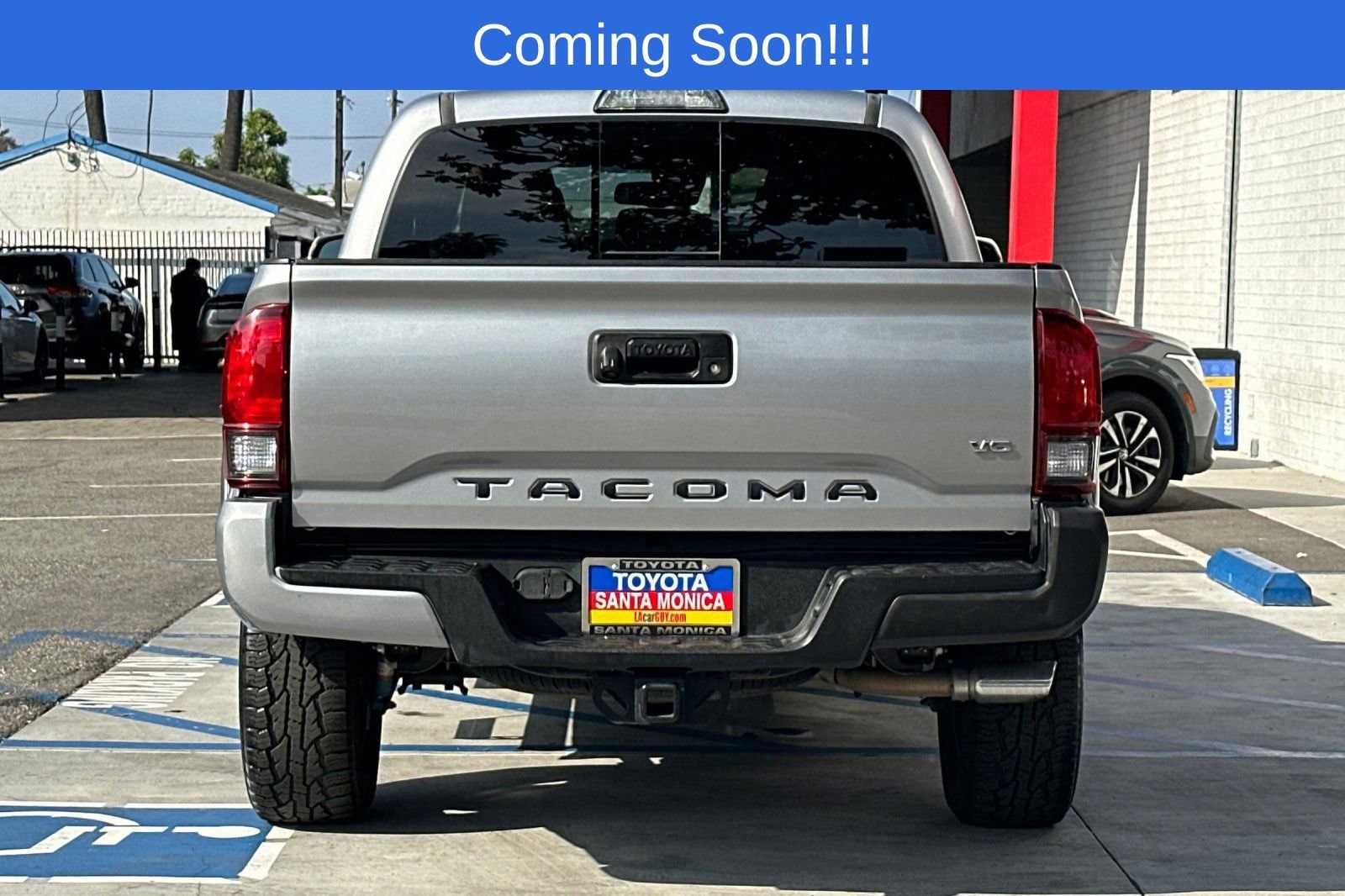 2018 Toyota Tacoma TRD Sport photo 4