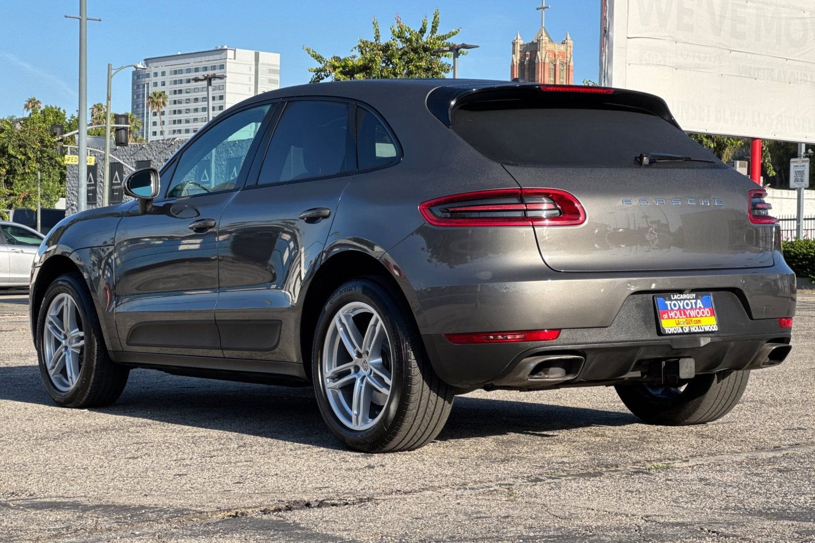 2018 Porsche Macan Base photo 5