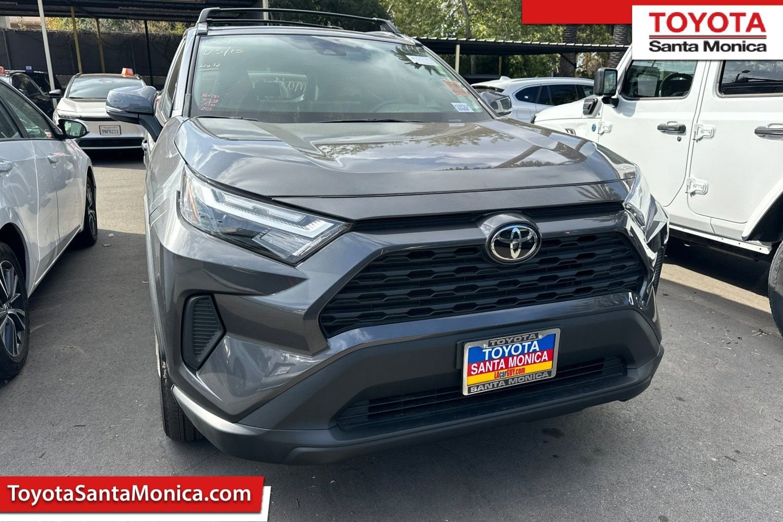 2024 Toyota RAV4 XLE FWD's photo