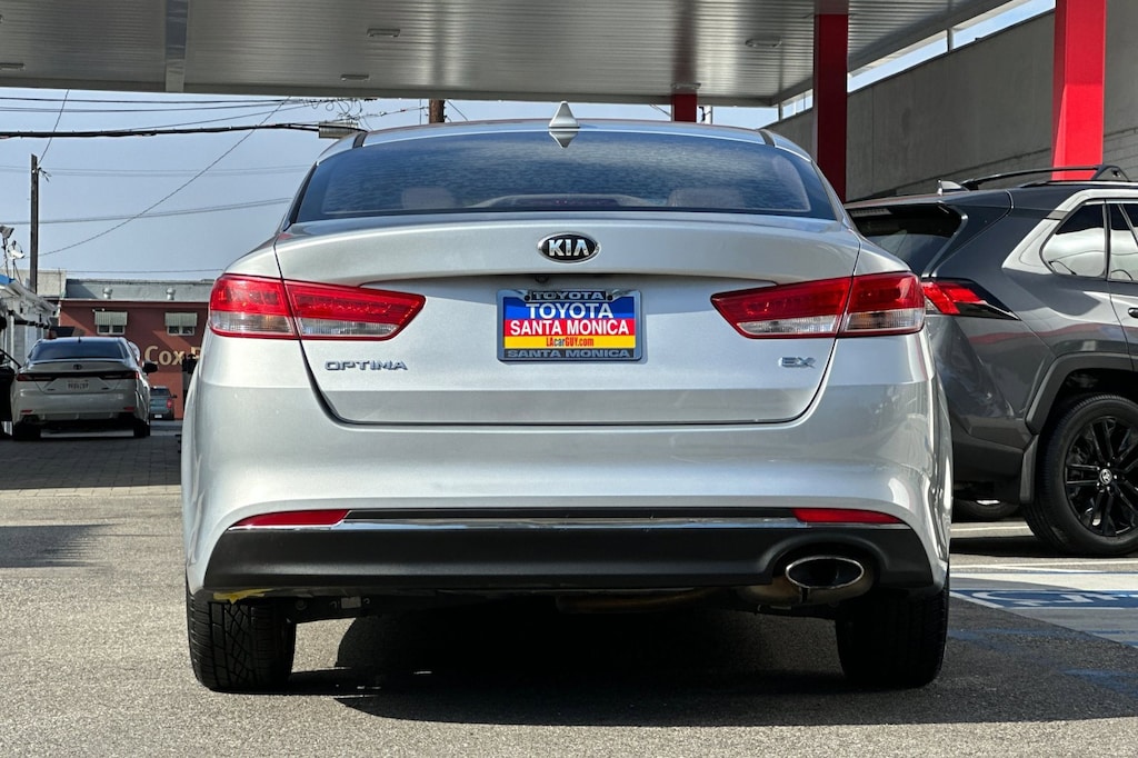 2016 Kia Optima EX photo 4