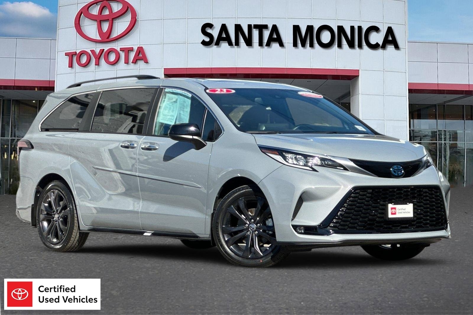 2023 Toyota Sienna XSE