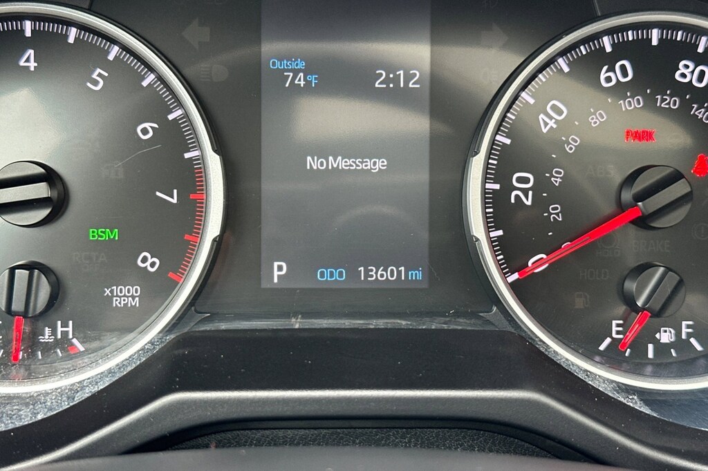 2022 Toyota RAV4 XLE photo 23
