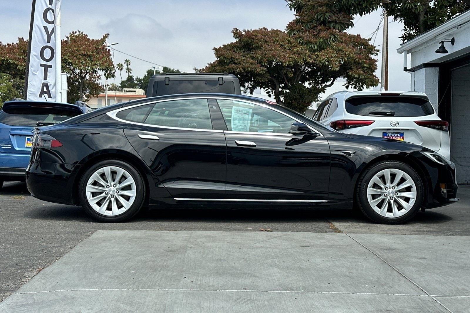 Used 2018 Tesla Model S 100D with VIN 5YJSA1E2XJF259197 for sale in Santa Monica, CA