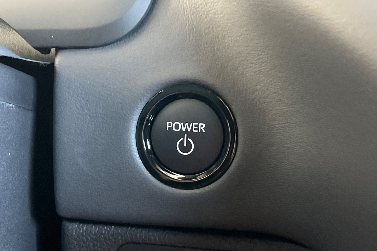 2026 Toyota Sequoia Platinum - Photo 24