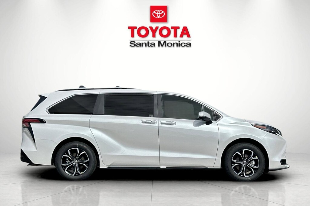 New 2025 Toyota Sienna Platinum Van Passenger Van