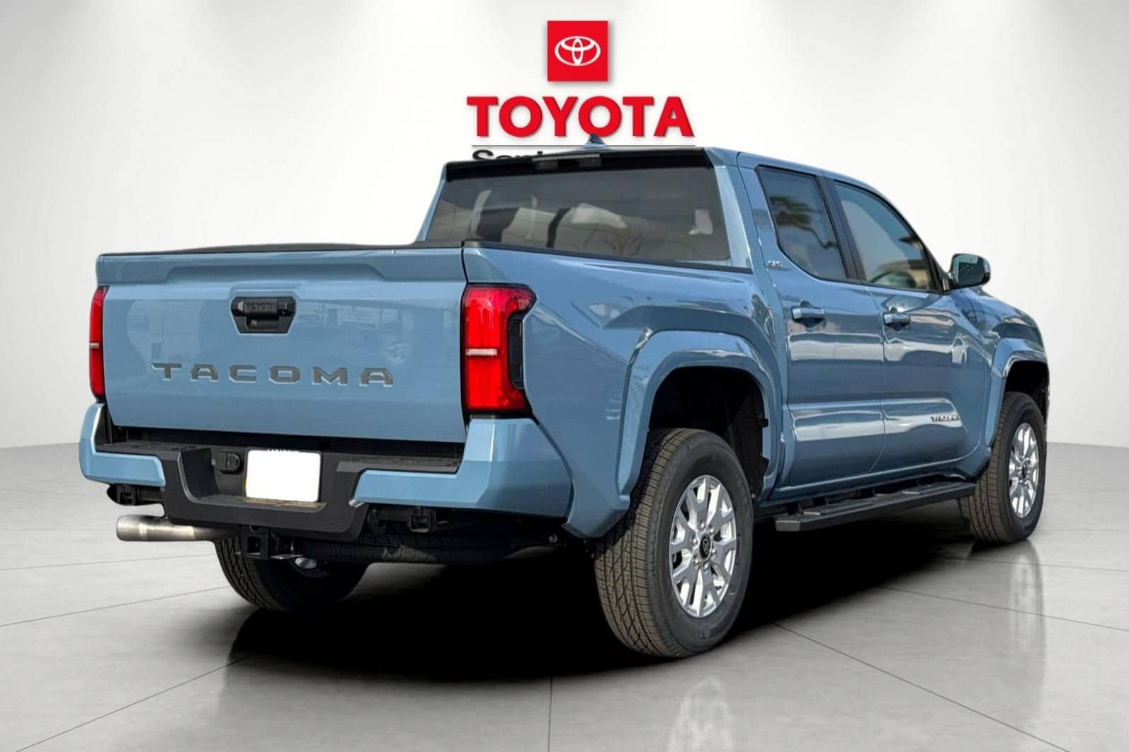 2026 Toyota Tacoma SR5 photo 2