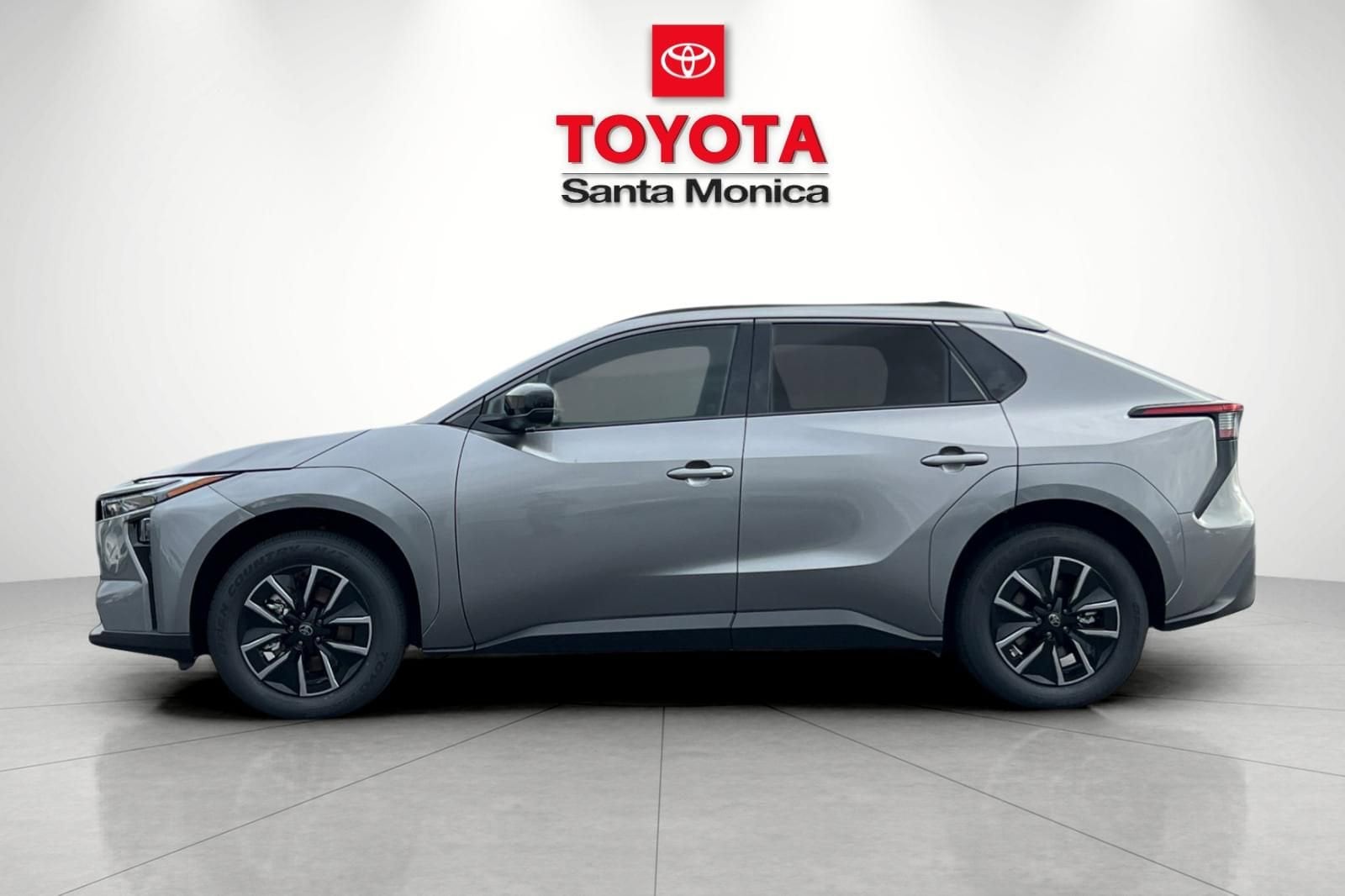 2026 Toyota bZ XLE photo 3