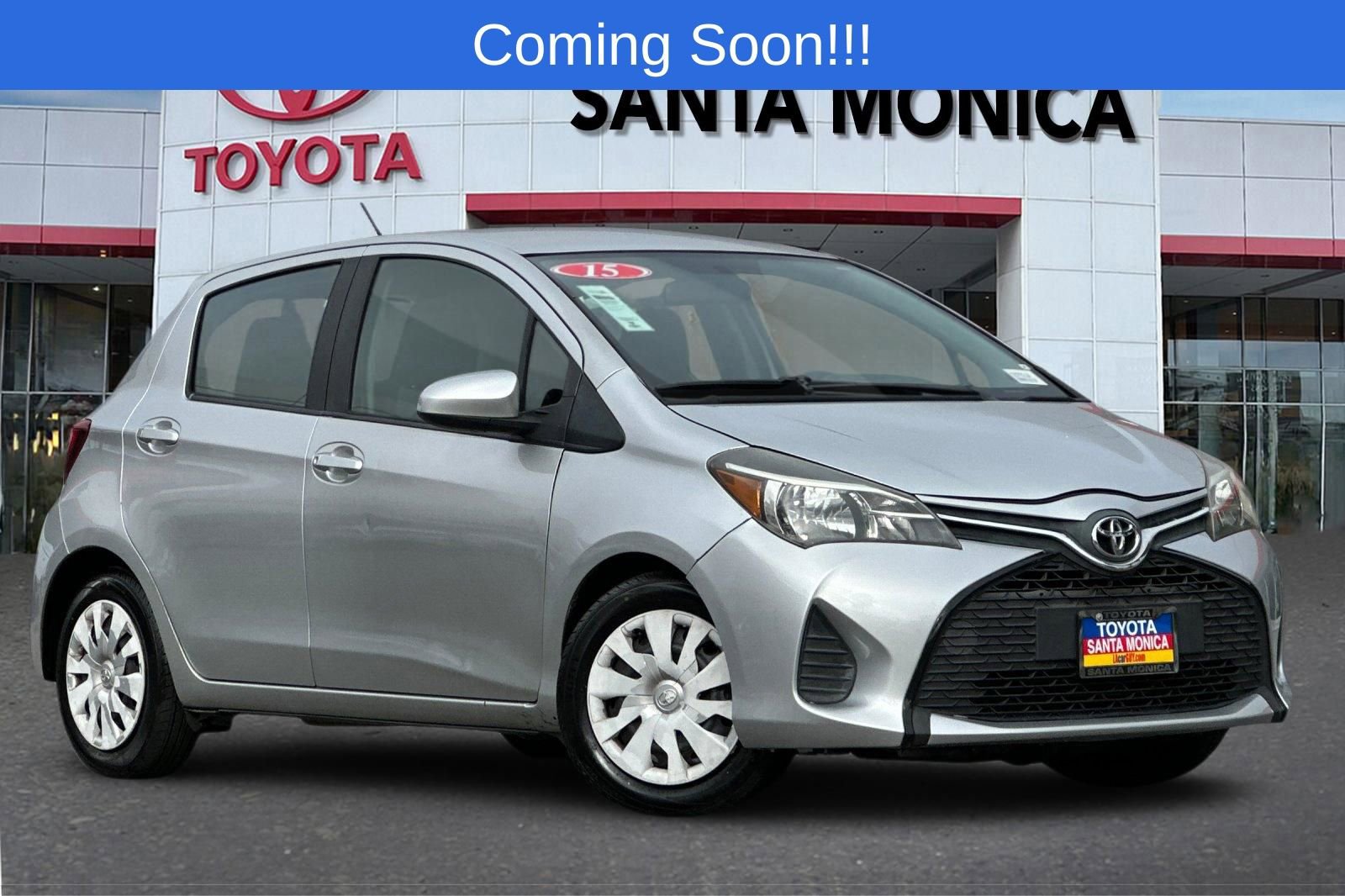 2015 Toyota Yaris L photo 1