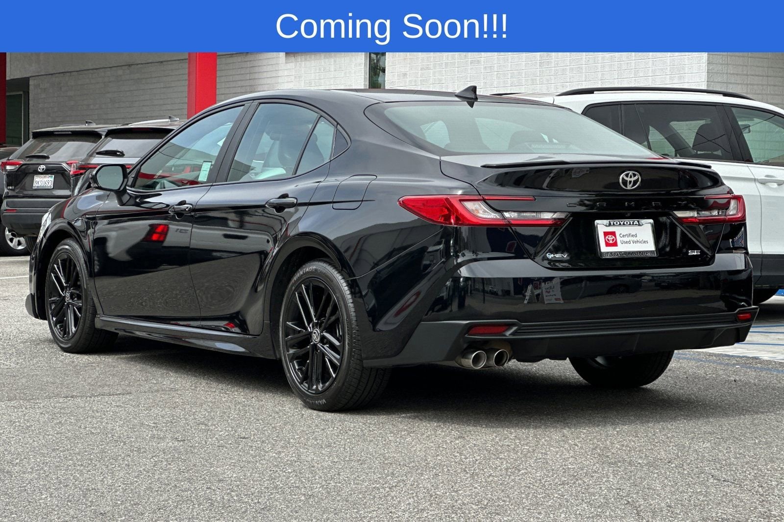 2025 Toyota Camry SE photo 5