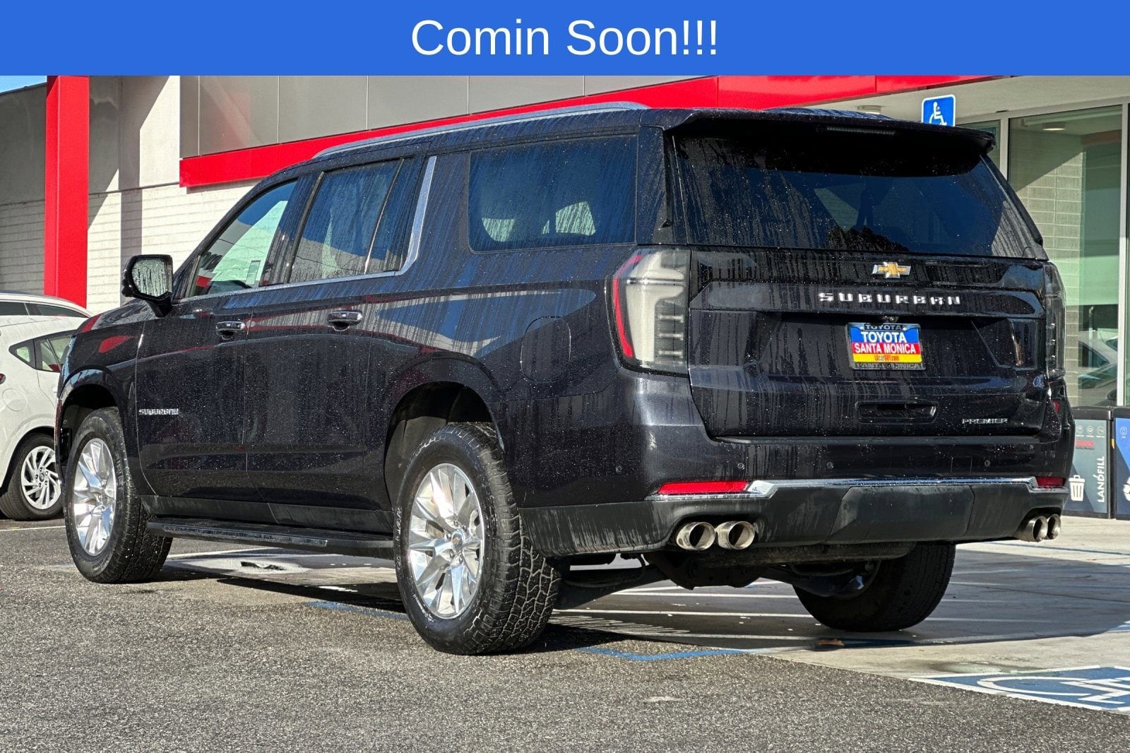 2025 Chevrolet Suburban Premier photo 5