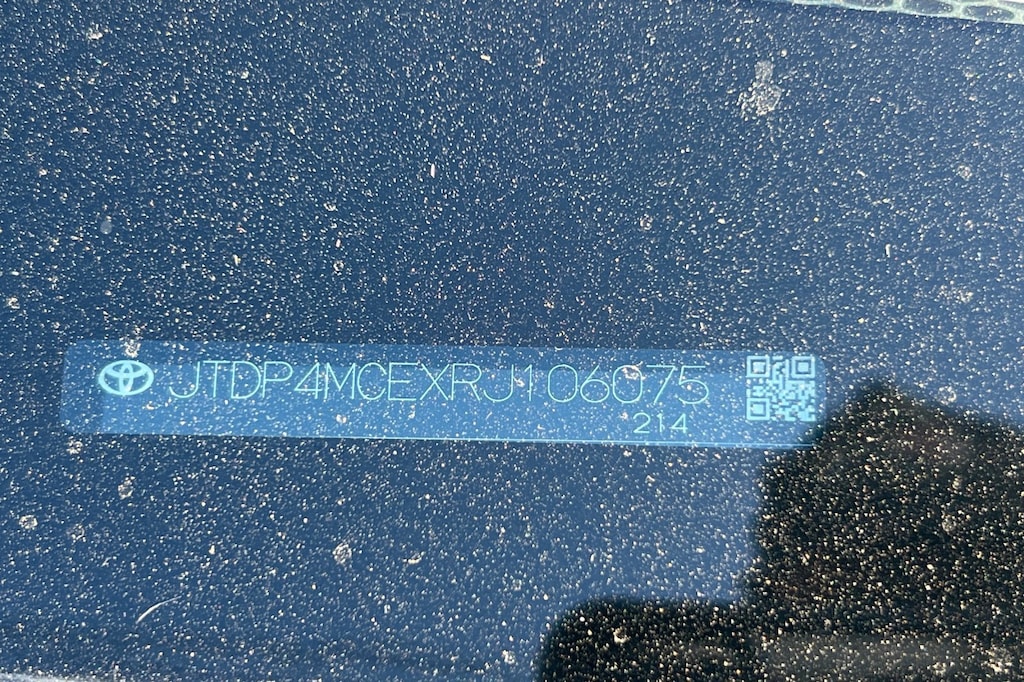 2024 Toyota Corolla SE Premium photo 3