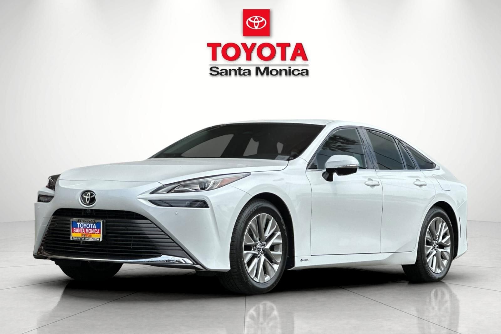 2025 Toyota Mirai XLE photo 5