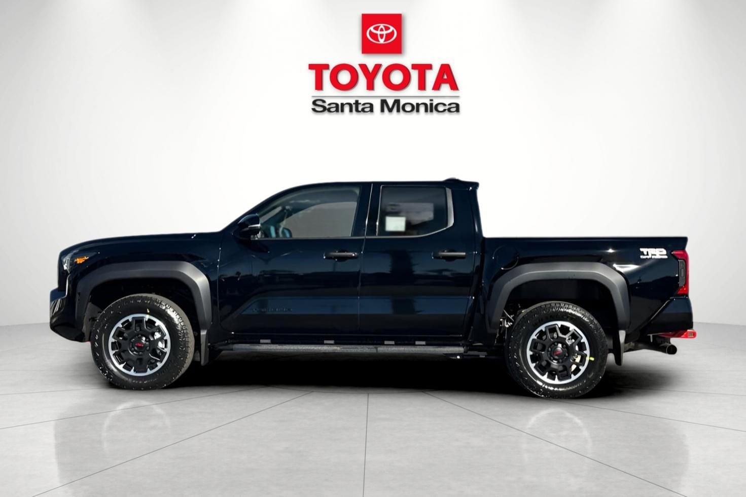 2026 Toyota Tacoma TRD Off-Road photo 3