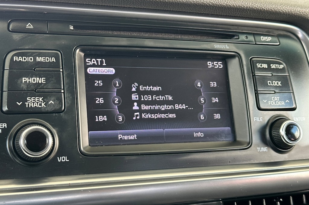 2016 Kia Optima EX photo 16
