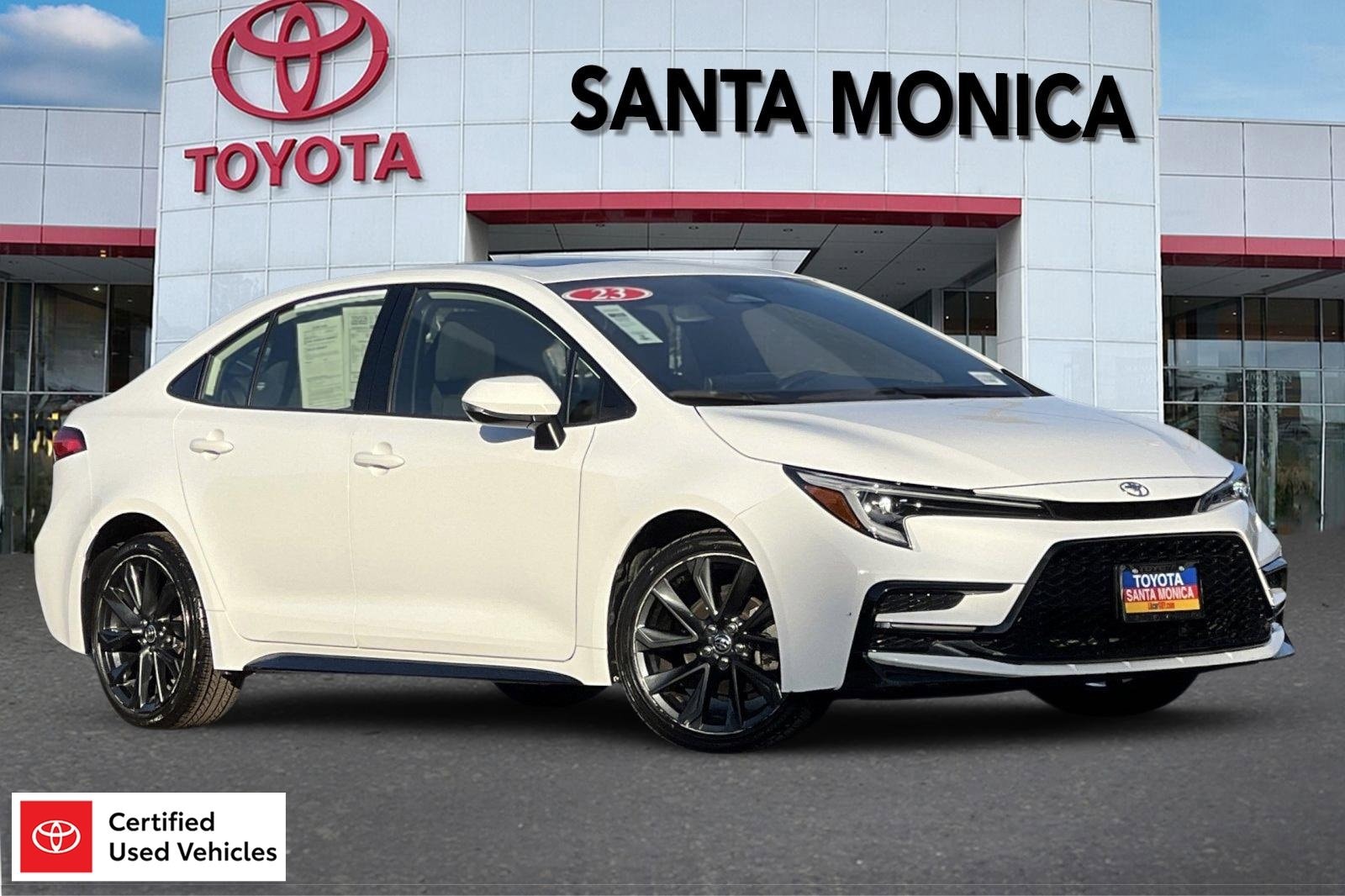 2023 Toyota Corolla SE's photo