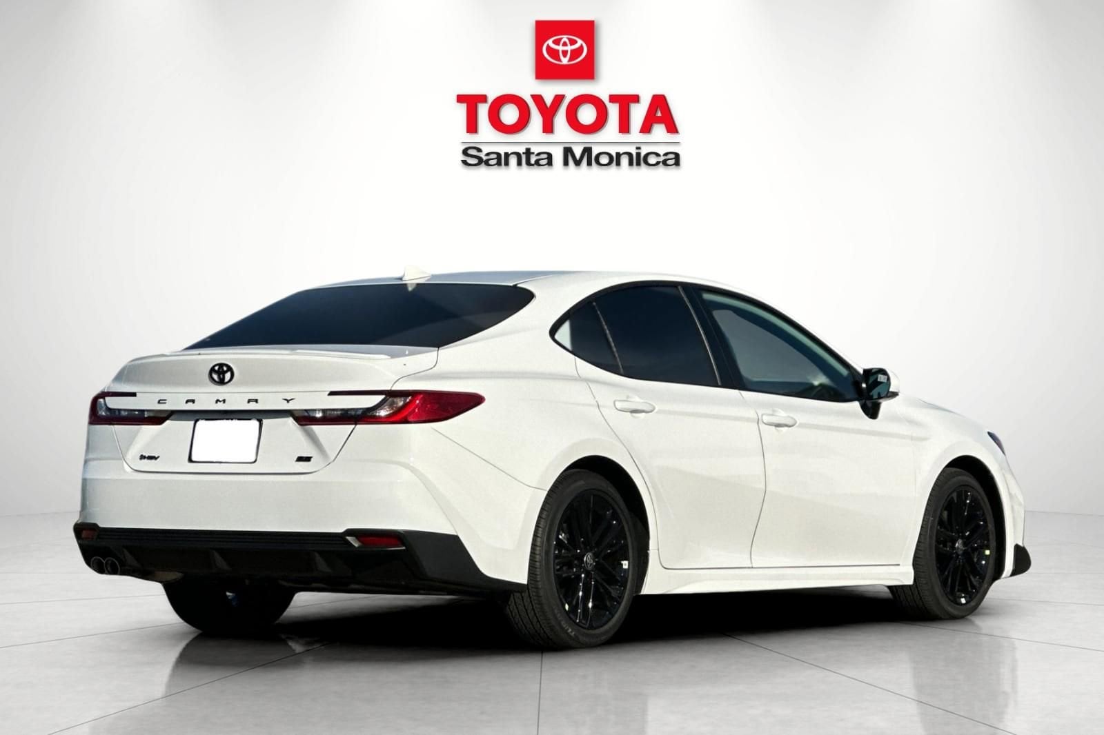 2026 Toyota Camry SE photo 2