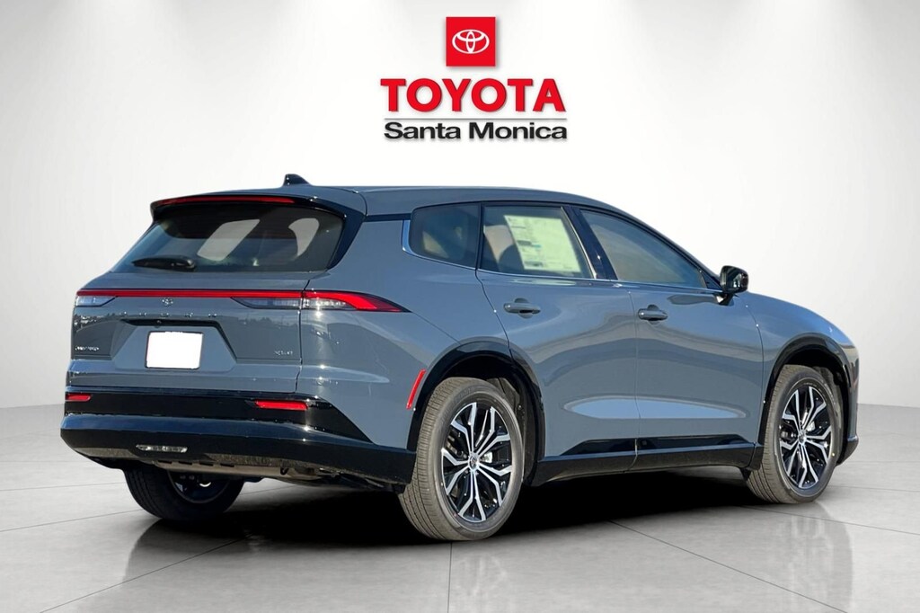 New 2026 Toyota Crown Signia XLE XLE
