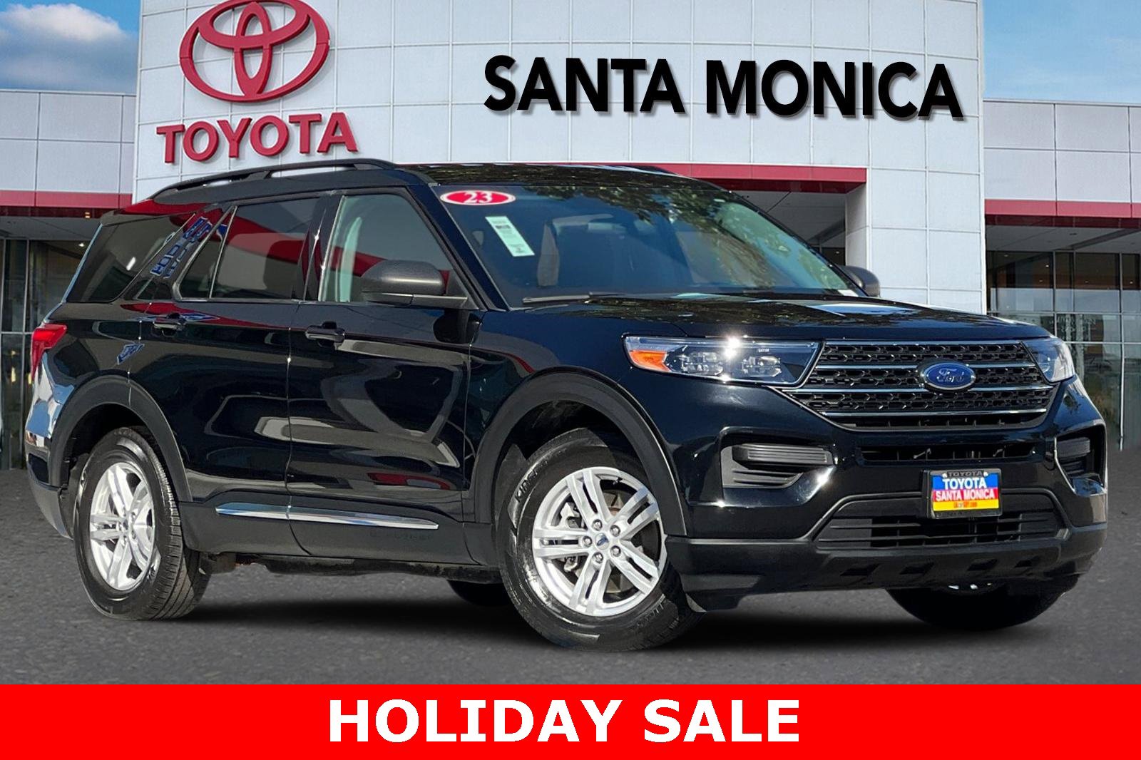 2023 Ford Explorer XLT's photo